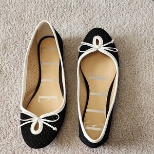 Elle Women's Black Ballet Flats